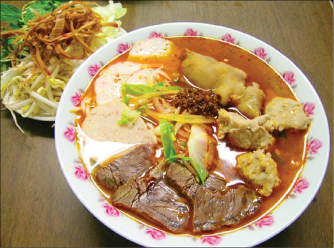 The “mụ” Hue well-known in their time