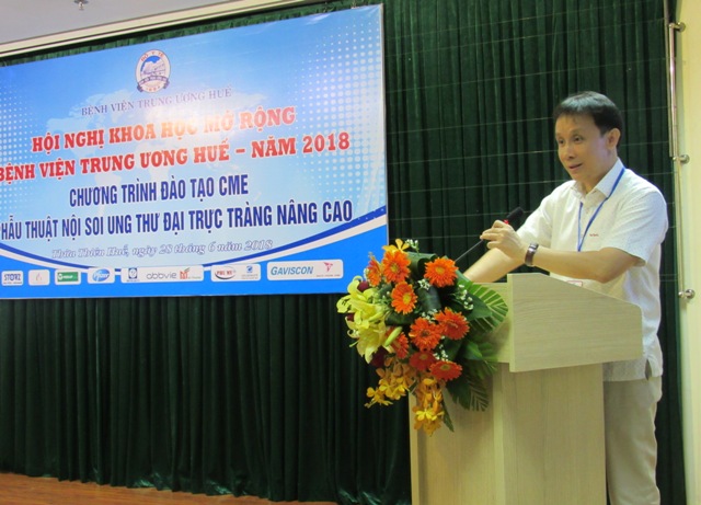 Hơn 30 bác sĩ tiếp cận kiến thức phẫu thuật nội soi đại trực tràng nâng cao