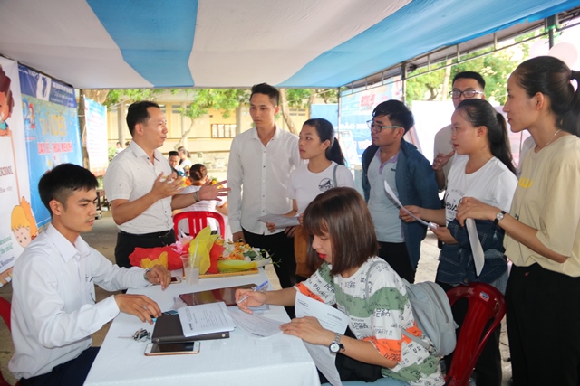 Hơn 700 cơ hội việc làm cho sinh viên Trường ĐH Sư phạm