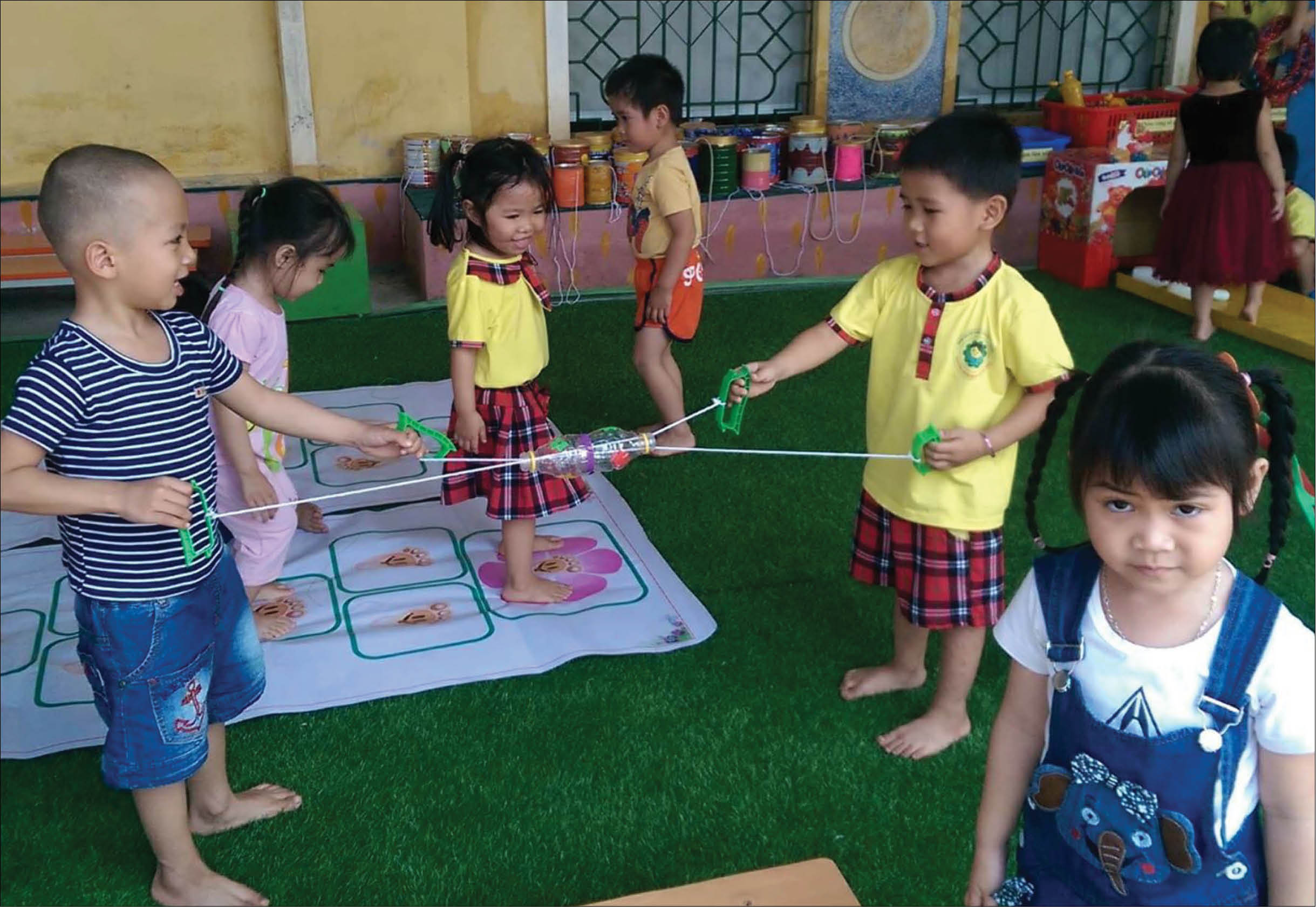 Đi lên từ nỗ lực, đoàn kết