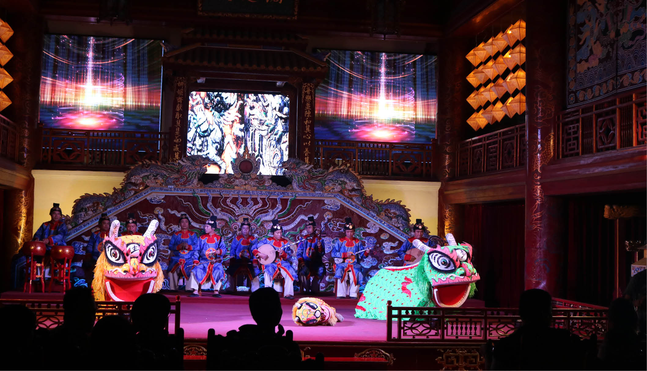 Đưa “âm sắc cung đình” đến gần với công chúng