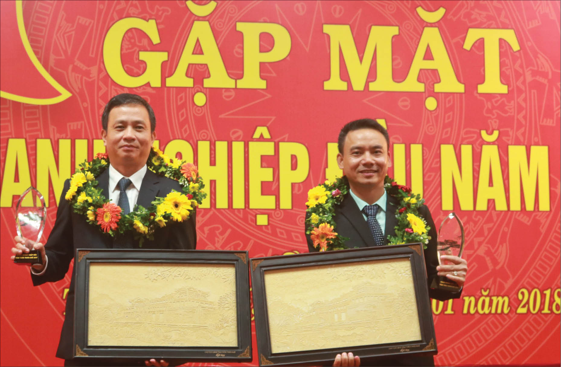 Chia sẻ lợi nhuận và tạo dịch vụ độc đáo