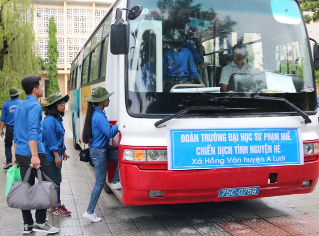 Ra quân chiến dịch tình nguyện hè tại xã Hồng Vân, huyện A Lưới
