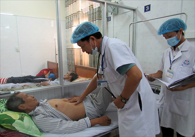 Dân mừng, bệnh viện tâm tư