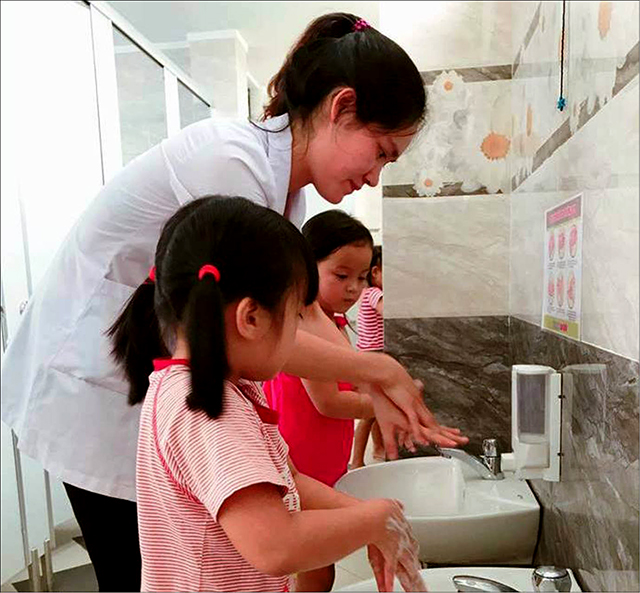 Nhà vệ sinh trường học Lo không đạt chuẩn