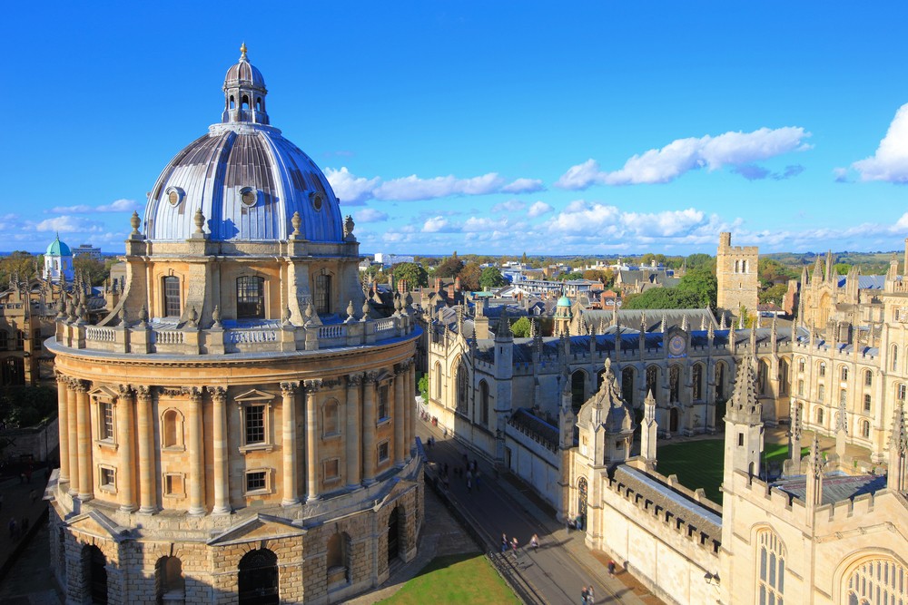 London là thành phố đắt đỏ nhất châu Âu để du học