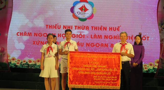 Thi đua làm nghìn việc tốt, xứng danh cháu ngoan Bác Hồ