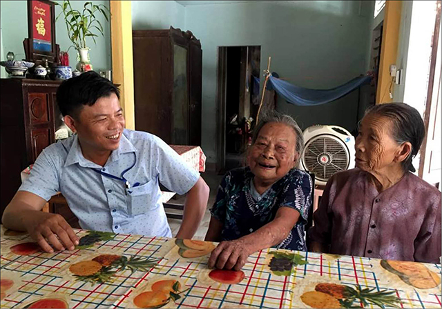 Ấm áp nghĩa tình