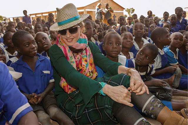 Madonna phát động chương trình gây quỹ trị giá 60 000 USD