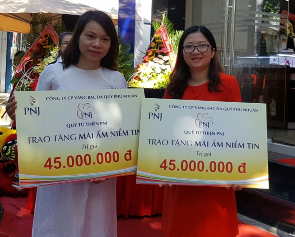 Khai trương trung tâm kim hoàn PNJ tại thành phố Huế