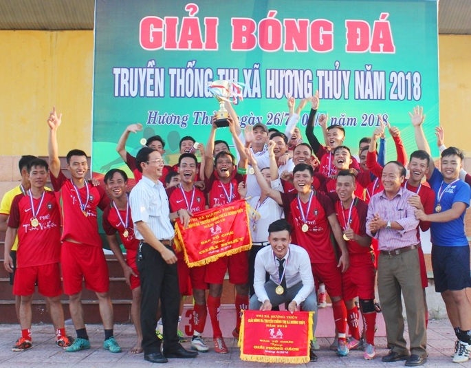 Phú Bài bảo vệ thành công ngôi vô địch tại giải bóng đá TX Hương Thủy