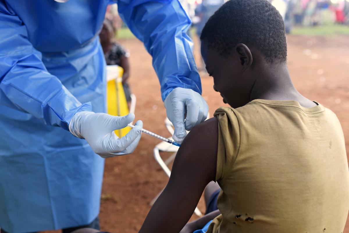 Congo áp dụng thêm 4 phương pháp trị bệnh Ebola