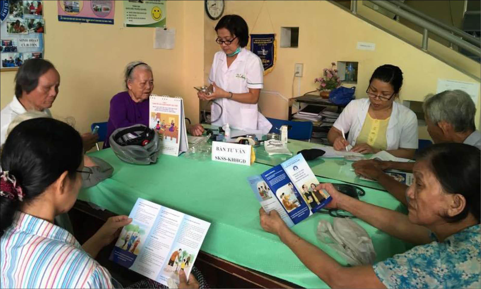 Sáp nhập trung tâm dân số vào đơn vị y tế huyện Hiệu quả công việc là mục tiêu hàng đầu