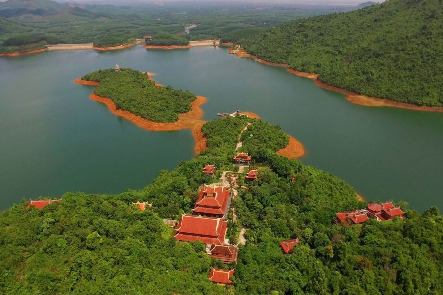 “Biết dành thời gian cho tâm hồn mình thư giãn là người biết sống”