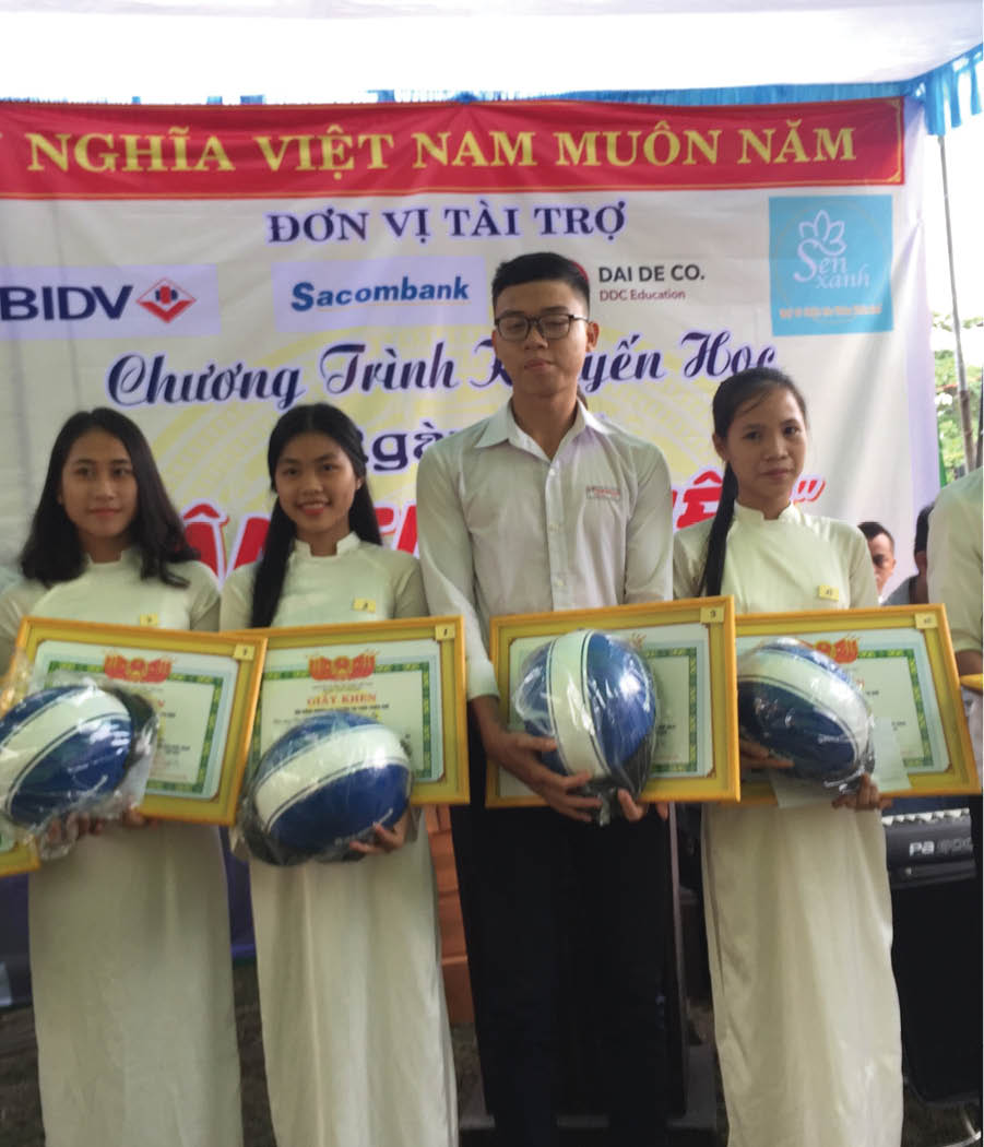 An Truyền tổ chức ngày hội “Tân sinh viên”