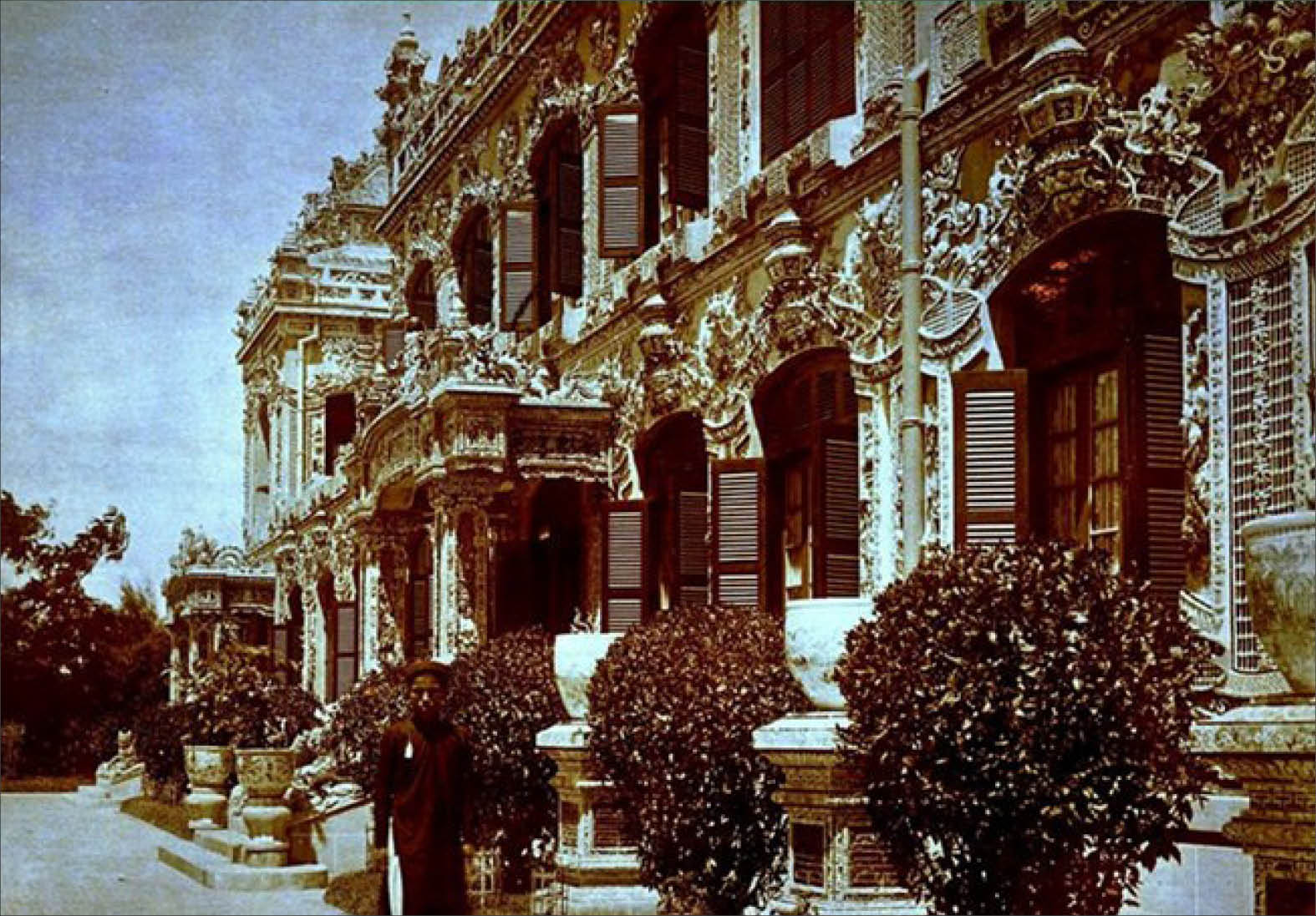 Điện Kiến Trung Sẽ lại thấy hình hài