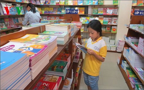 Sách giáo khoa sử dụng một lần chỉ là sách bài tập, tham khảo