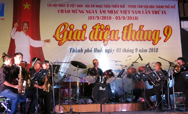 “Giai điệu tháng 9”