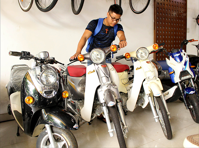 Hoài cổ với xe Cub