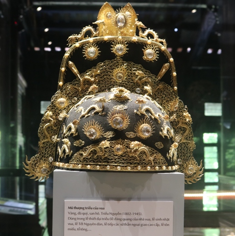 Admiring Dragons and Phoenixes on the Treasures of the Nguyen Dynasty