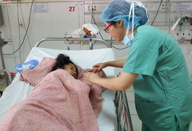 Cứu sống sản phụ người Lào bị hội chứng Hellp nặng