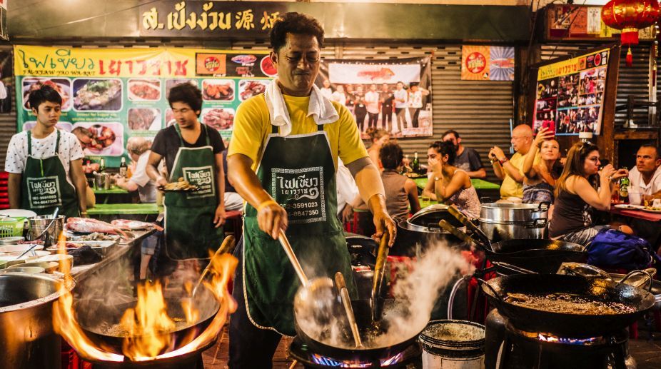 Bangkok - hấp dẫn du khách với ẩm thực đường phố