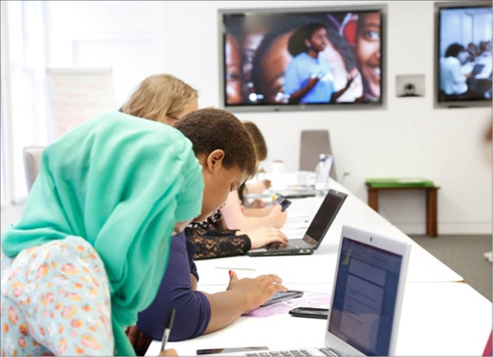 WEF Thanh niên ASEAN lạc quan về tác động của công nghệ đối với việc làm