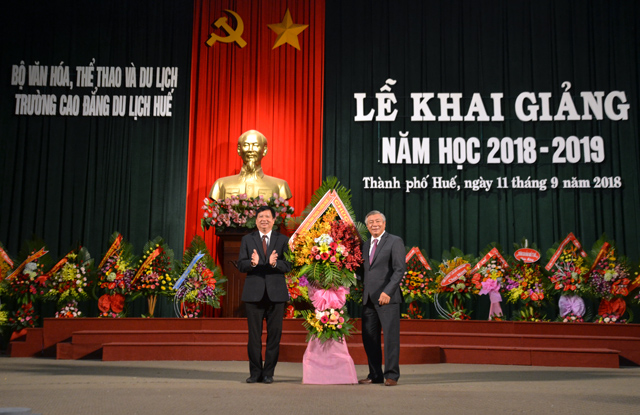 Trường cao đẳng Du lịch Huế đón hơn 700 tân học sinh, sinh viên nhập học