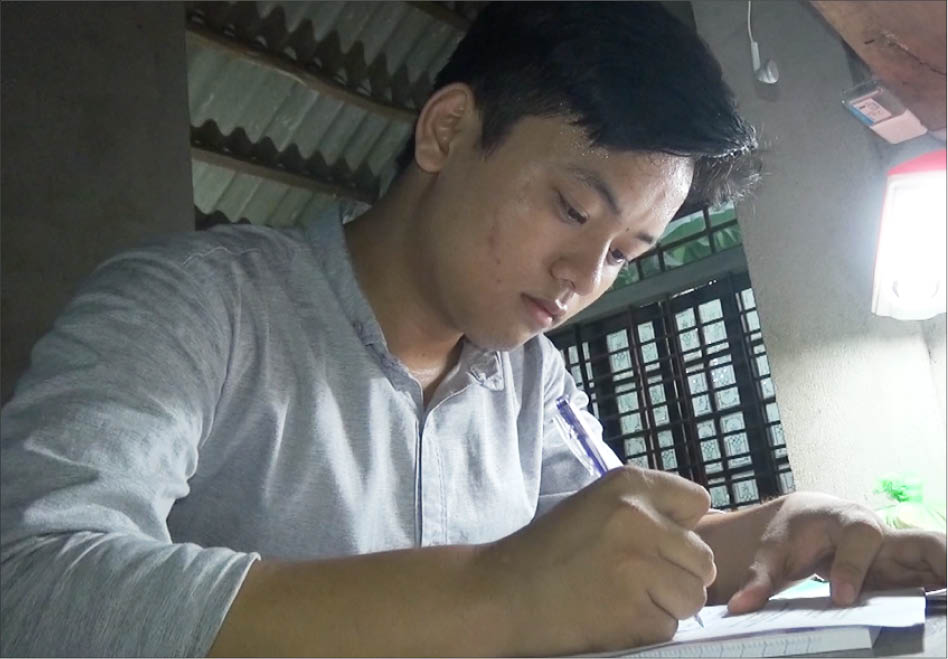 Vượt qua số phận vươn tới ước mơ