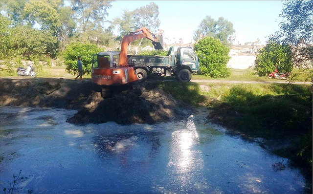 Cần giám sát việc nạo vét cát ở Vinh Mỹ