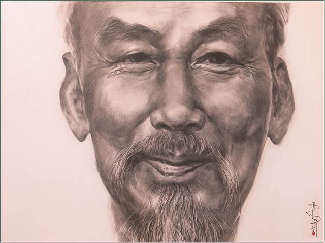 Uncle Ho’s portrait painting lively and realistic