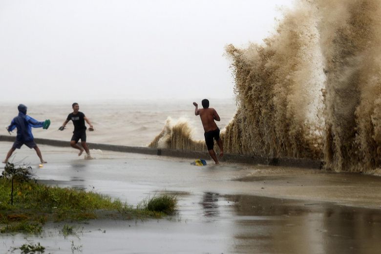 Siêu bão Mangkhut có khả năng gây thiệt hại lên tới 120 tỷ USD