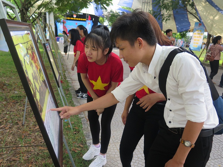 Thua Thien Hue youth with homeland’s sea and islands