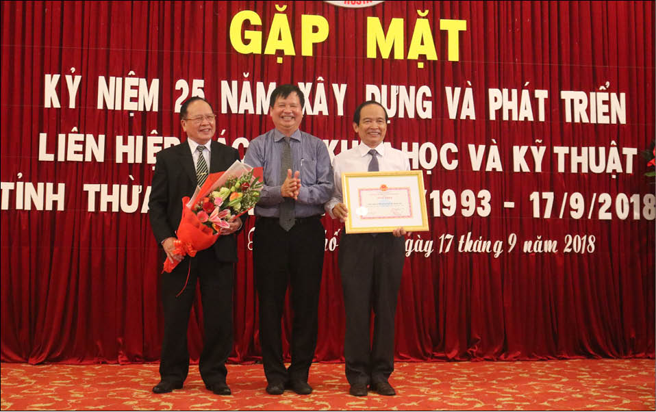Promoting the work of attracting scientific and technological intellectuals