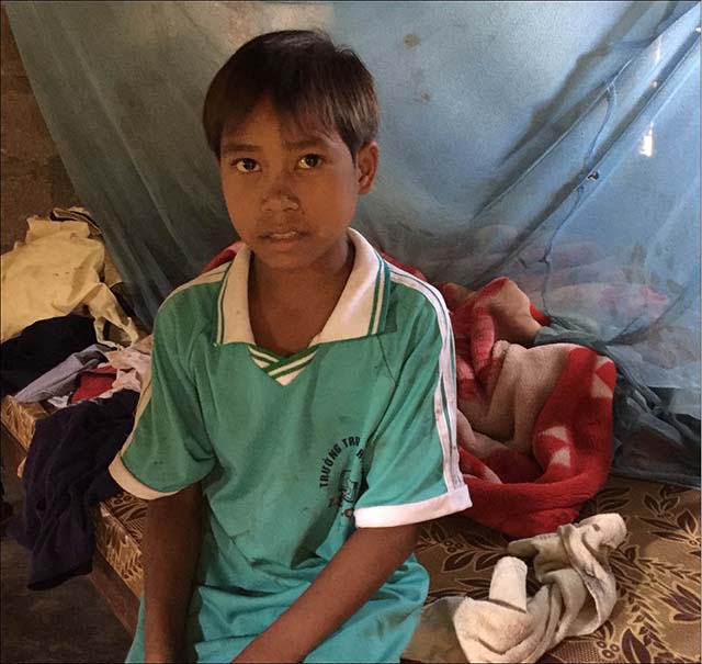 Cháu bé bị ung thư cần gấp sự hỗ trợ để điều trị