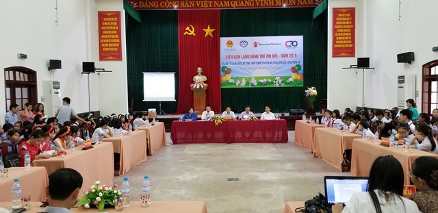 Hương Trà tổ chức diễn đàn lắng nghe trẻ em nói