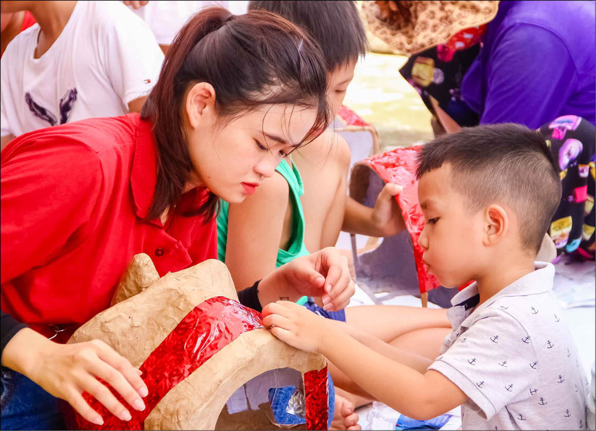 Tự làm nên mùa hội trăng rằm