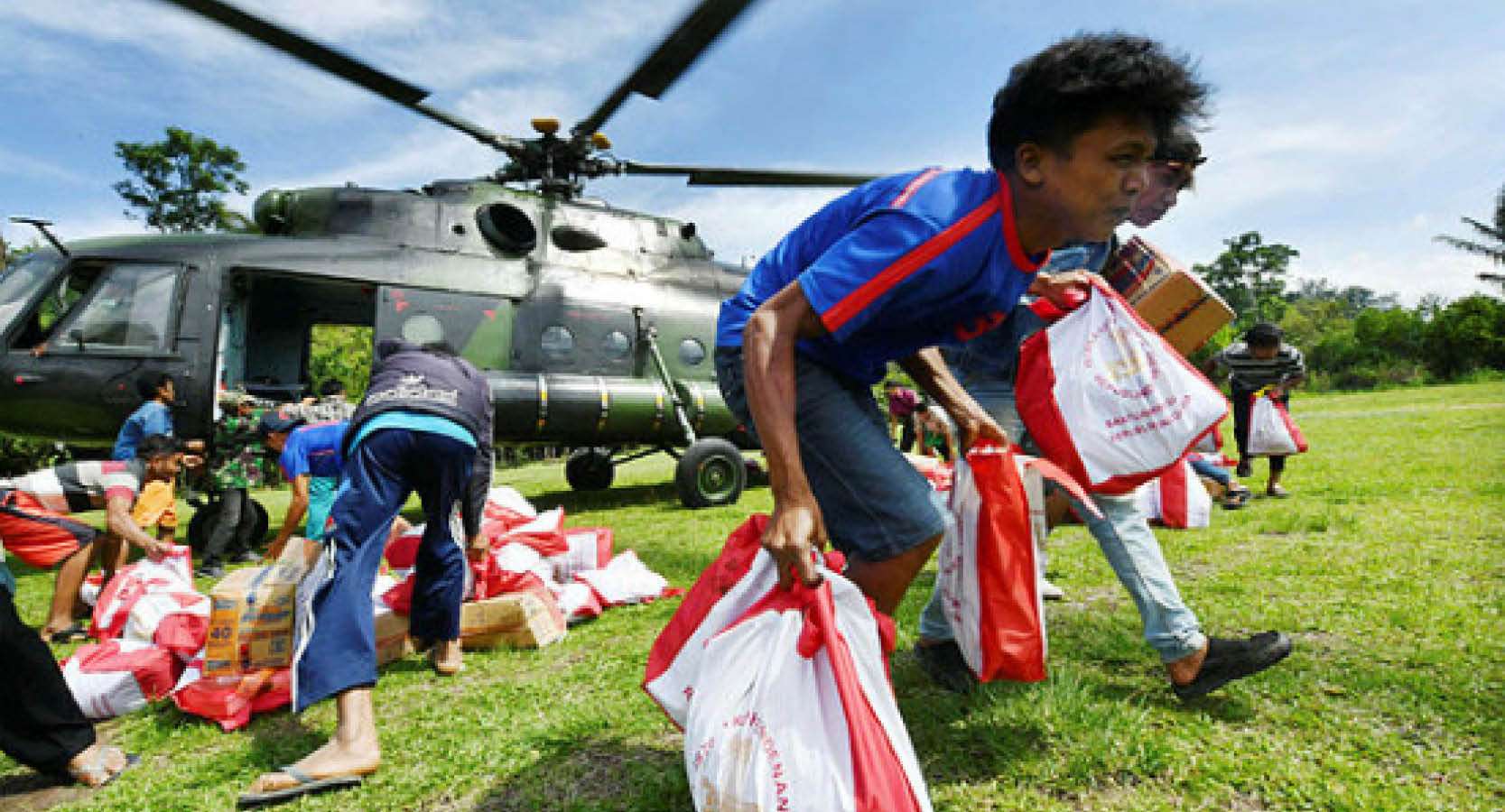 Thảm hoạ động đất ở Indonesia Viện trợ tiếp tục đổ về thành phố Palu