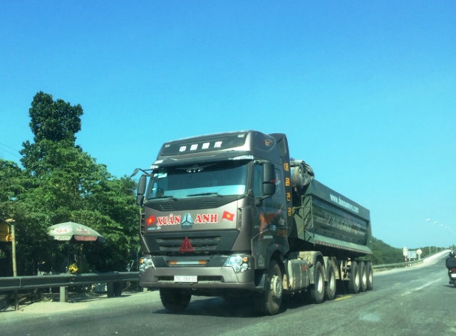 Đường tránh Huế xuất hiện nhiều điểm xuống cấp