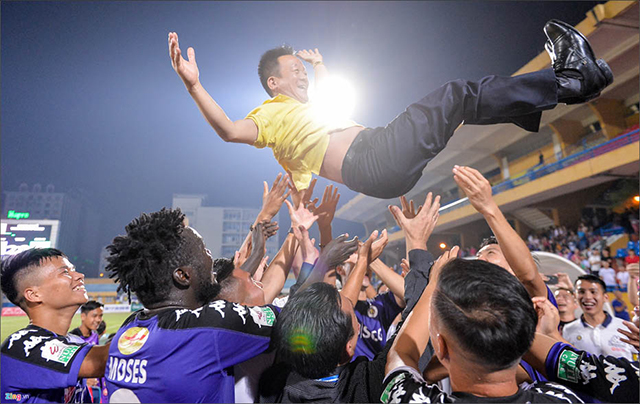 Bóng đá Việt những ông bầu