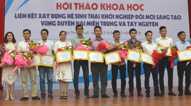 Giày “Xưa” đạt giải Nhất “Tìm kiếm tài năng khởi nghiệp đổi mới sáng tạo khu vực miền Trung - Tây Nguyên”