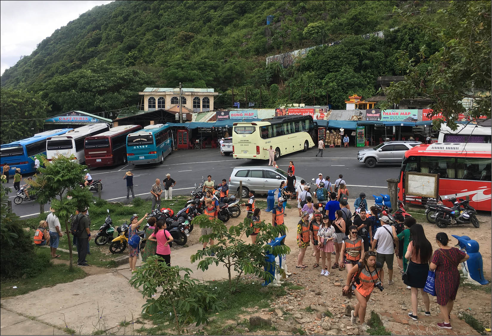 Nhất thiết phải chấn chỉnh