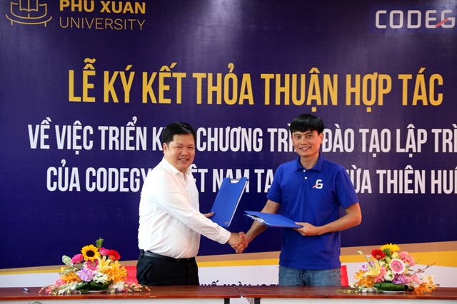 Hợp tác triển khai chương trình đào tạo lập trình của CodeGym Việt Nam tại Huế