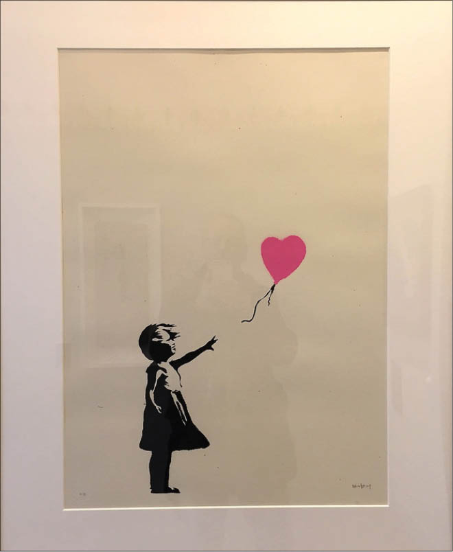 Vẫn đấu giá thành công bức tranh bị phá hủy “Girl with red balloon”