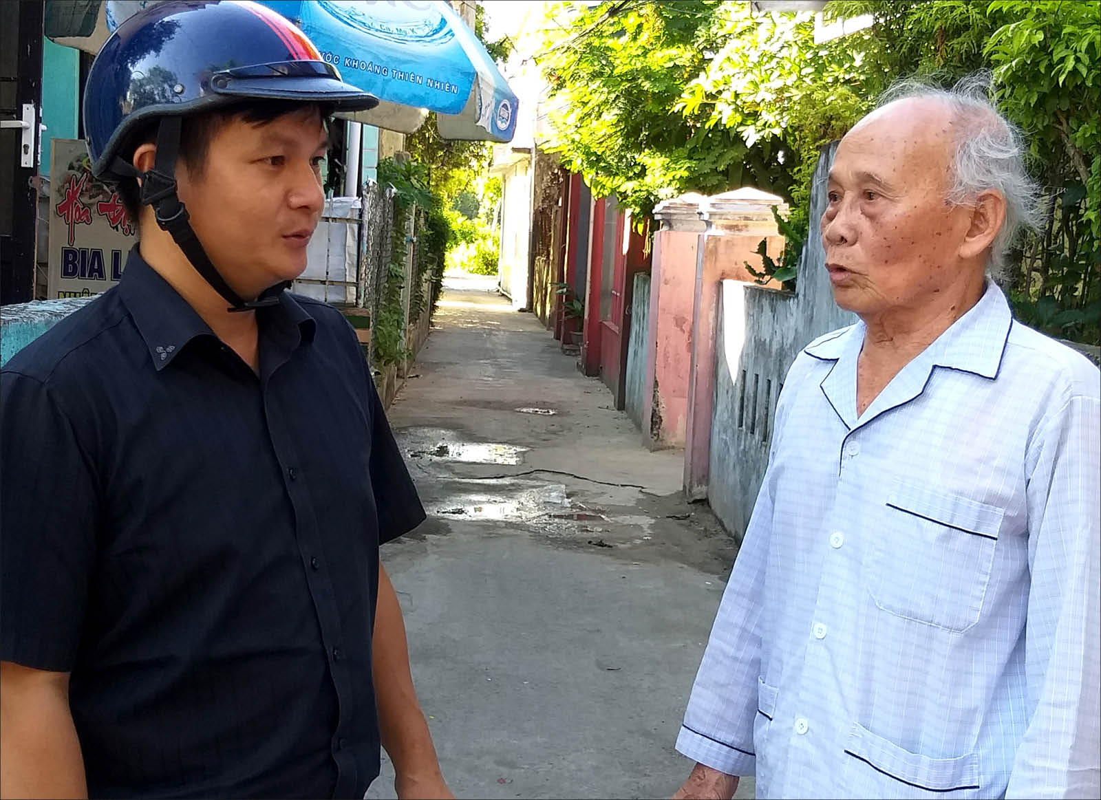 Xây dựng nếp sống văn minh đô thị Cán bộ, đảng viên đi trước