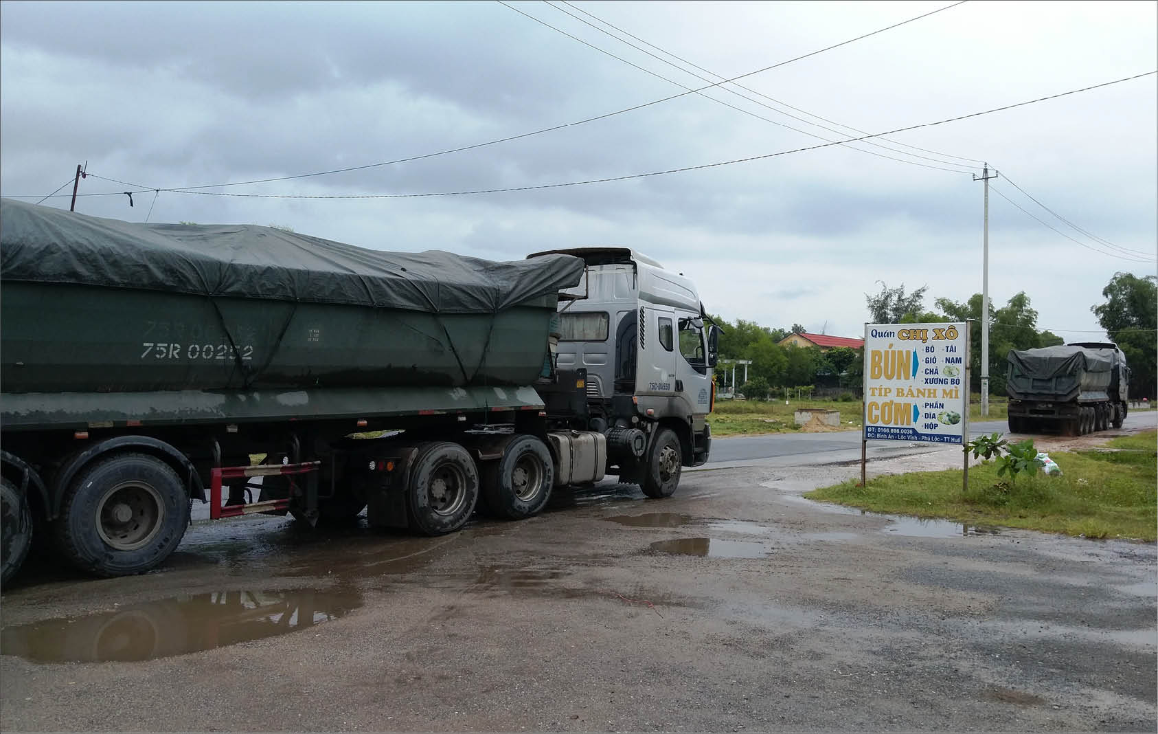 Lo lắng khi lưu thông trên đường ra cảng