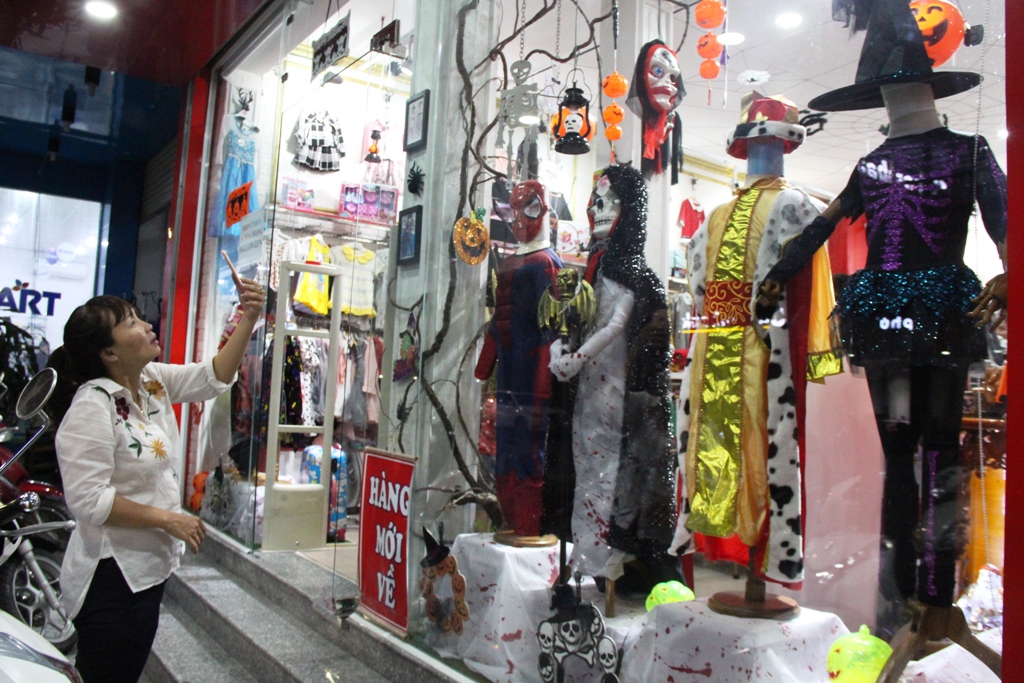 Nhộn nhịp không khí Halloween