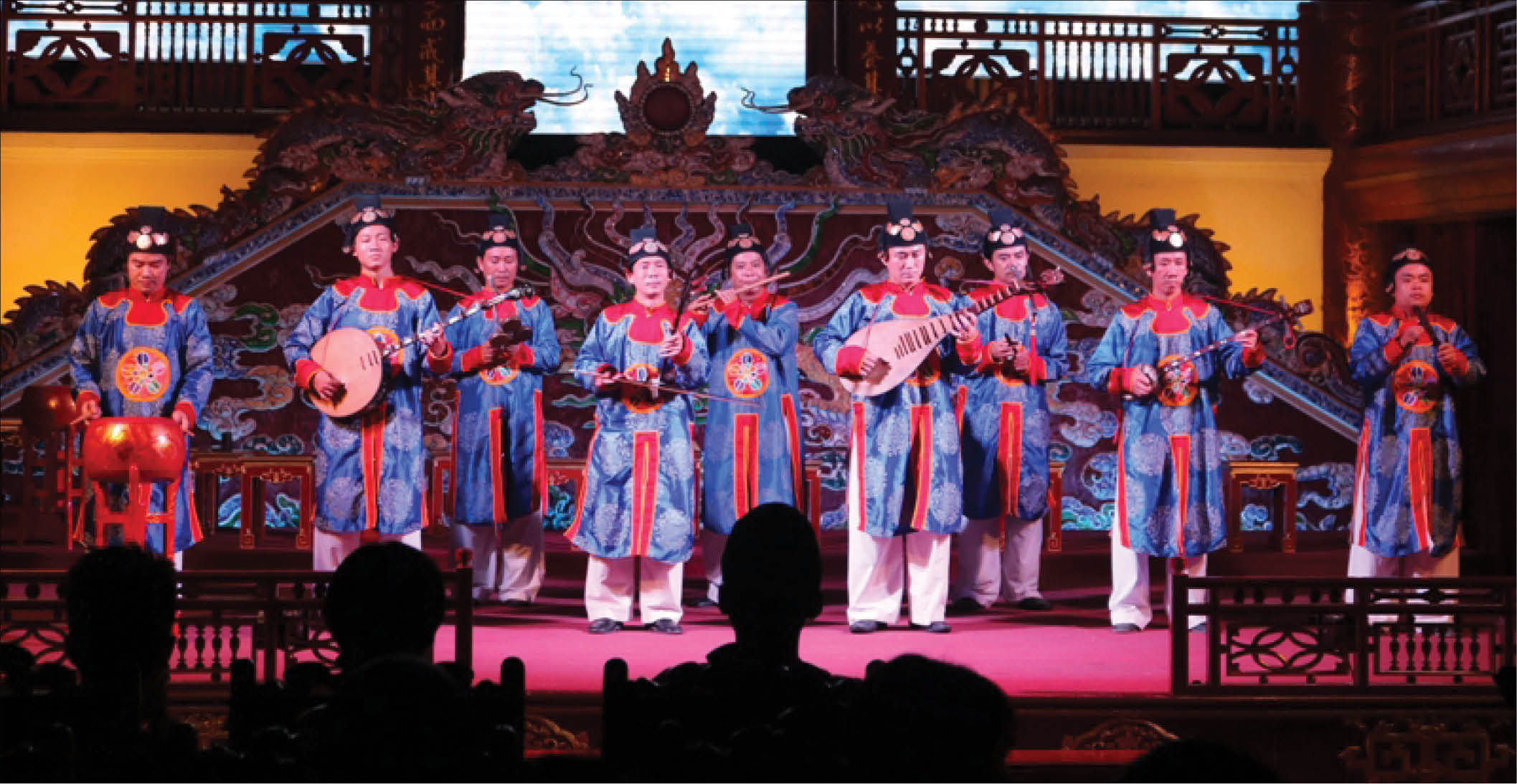 Coi trọng tác phẩm thì không chủ quan