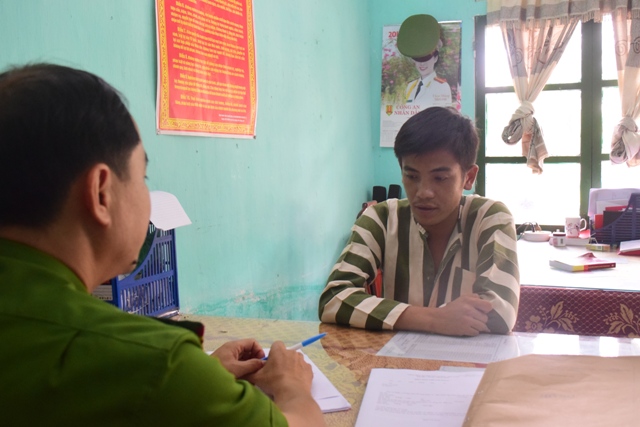 Phá sới gà, bắt 54 đối tượng