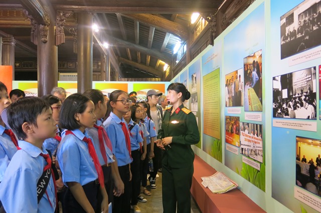 Displaying 200 images, artifacts about Agent Orange pain